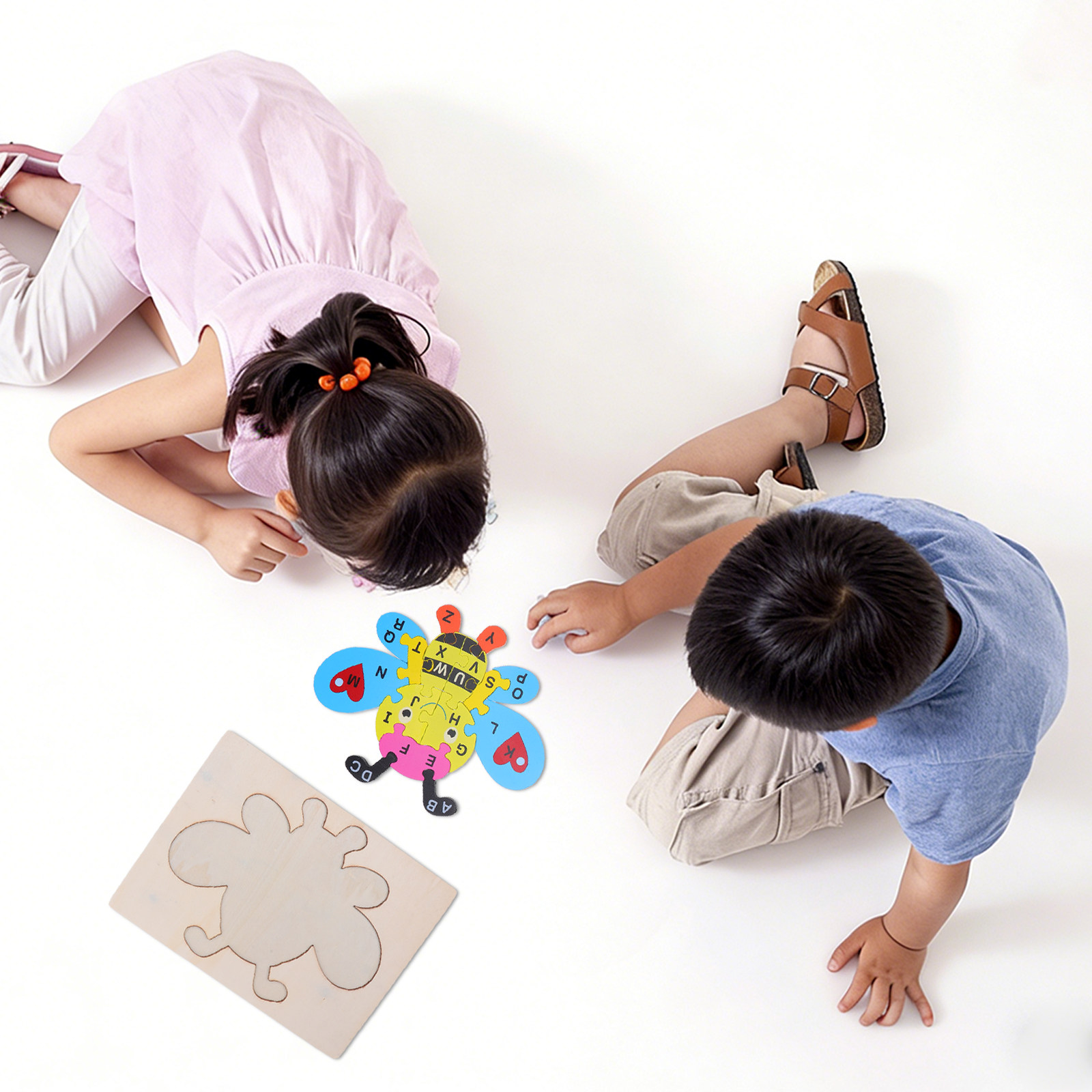 Abc Kids Early Education - 木製アルファベットパズル（蜂の形）、モンテッソーリ教育法に基づいたABC学習、幼児教育用、文字ボード、就学前の子供向け学習ゲーム